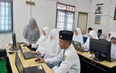 ANBK 2022  ( H1 ) Senin (29/08/2022)  ( H2 ) Selasa (30/08/2022)  MAMMA UNGGUL BERPRESTASI !!!  #MAMMA #MASMu'alliminAlabio #MadrasahHebat #UnggulBerprestasi #AksiBersamaUntukSesama